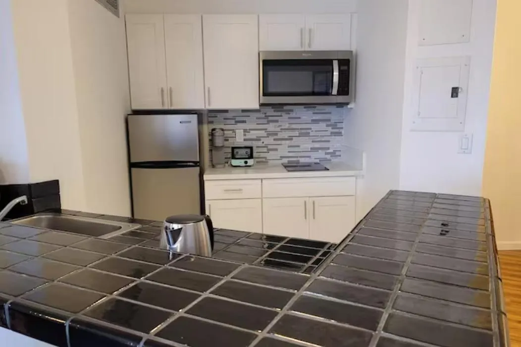 Condotel With Free Parking Wifi Central Ac By Stayhawaii Honolulu Apartment