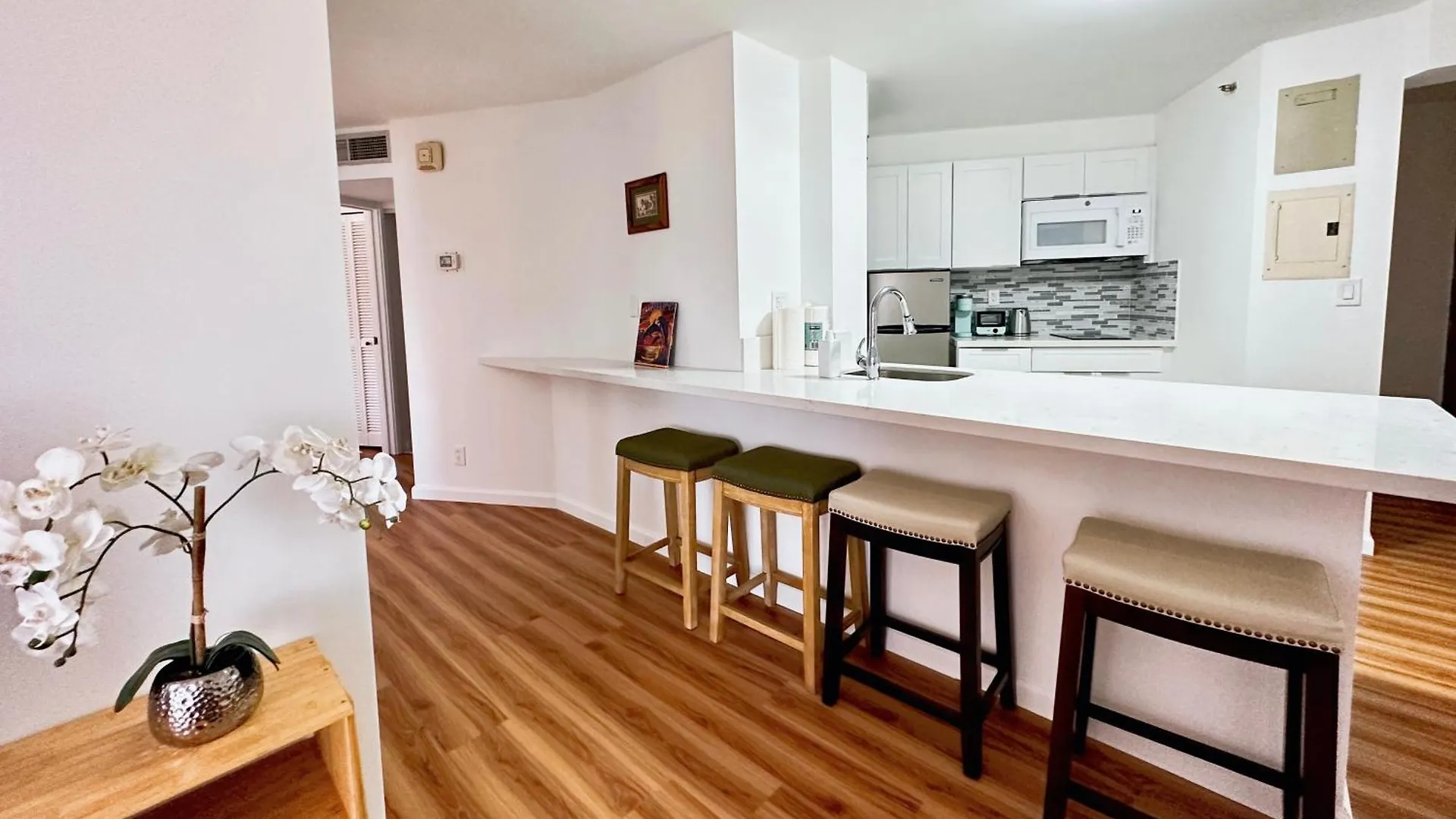 Condotel With Free Parking Wifi Central Ac By Stayhawaii Honolulu